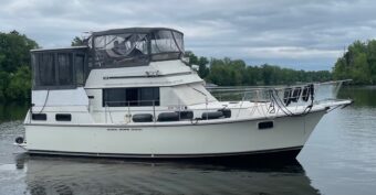 36' Carver 3607